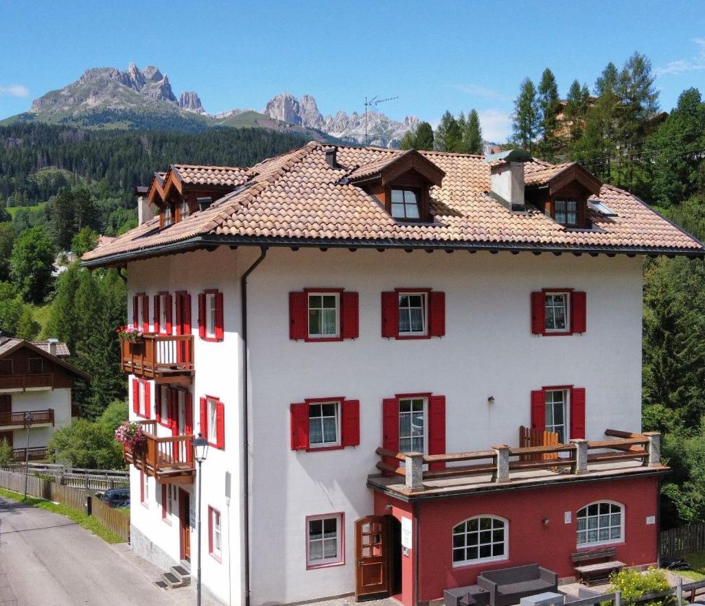 Dolomites Hotel La Meridiana Moena Bagian luar foto